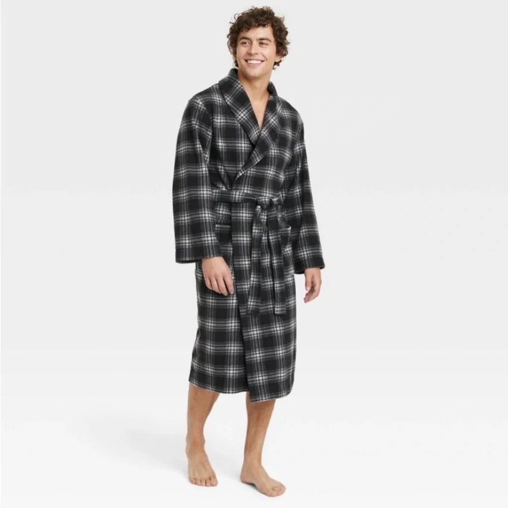 Men's Plaid Microfleece Robe - Goodfellow & Com Black L/XL